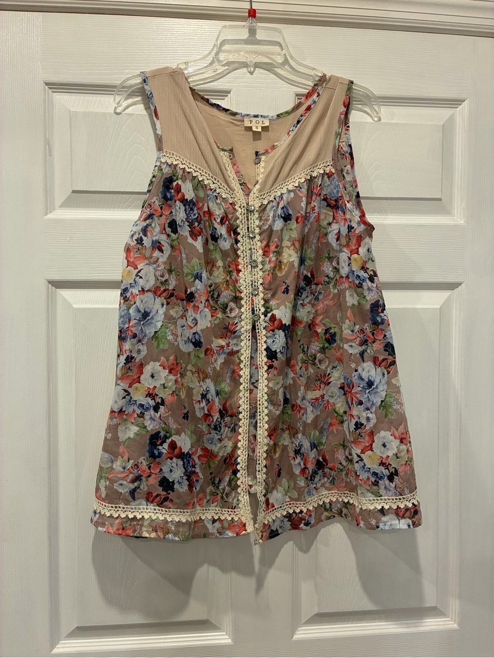 POL Floral Lace-Trim Camisole in Beige with Multicolor Flowers